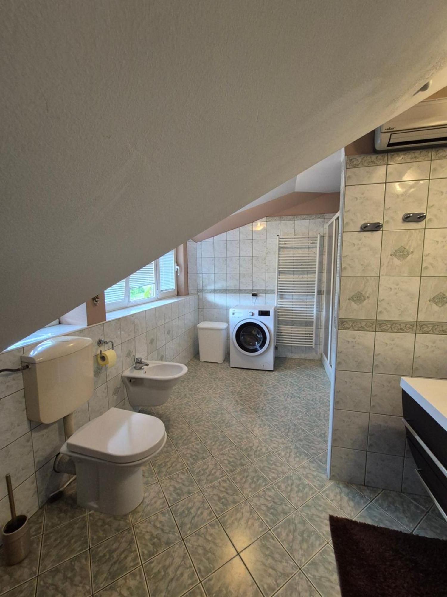 Oddih V Mirnem In Zelenem Okolju Apartment Skofljica Luaran gambar